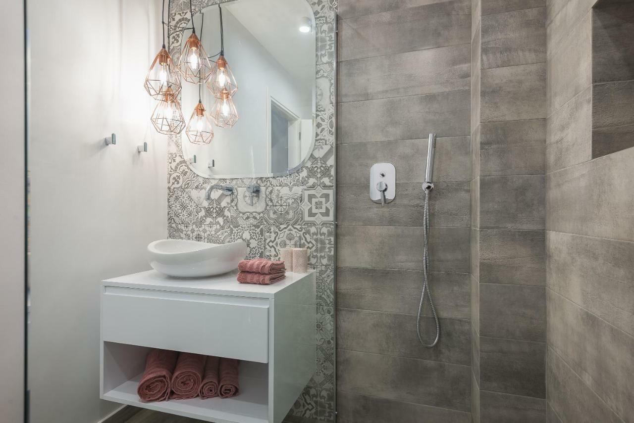 "Sunbow Earth"- Boutique New Apt In Dowtown Αθήνα Εξωτερικό φωτογραφία
